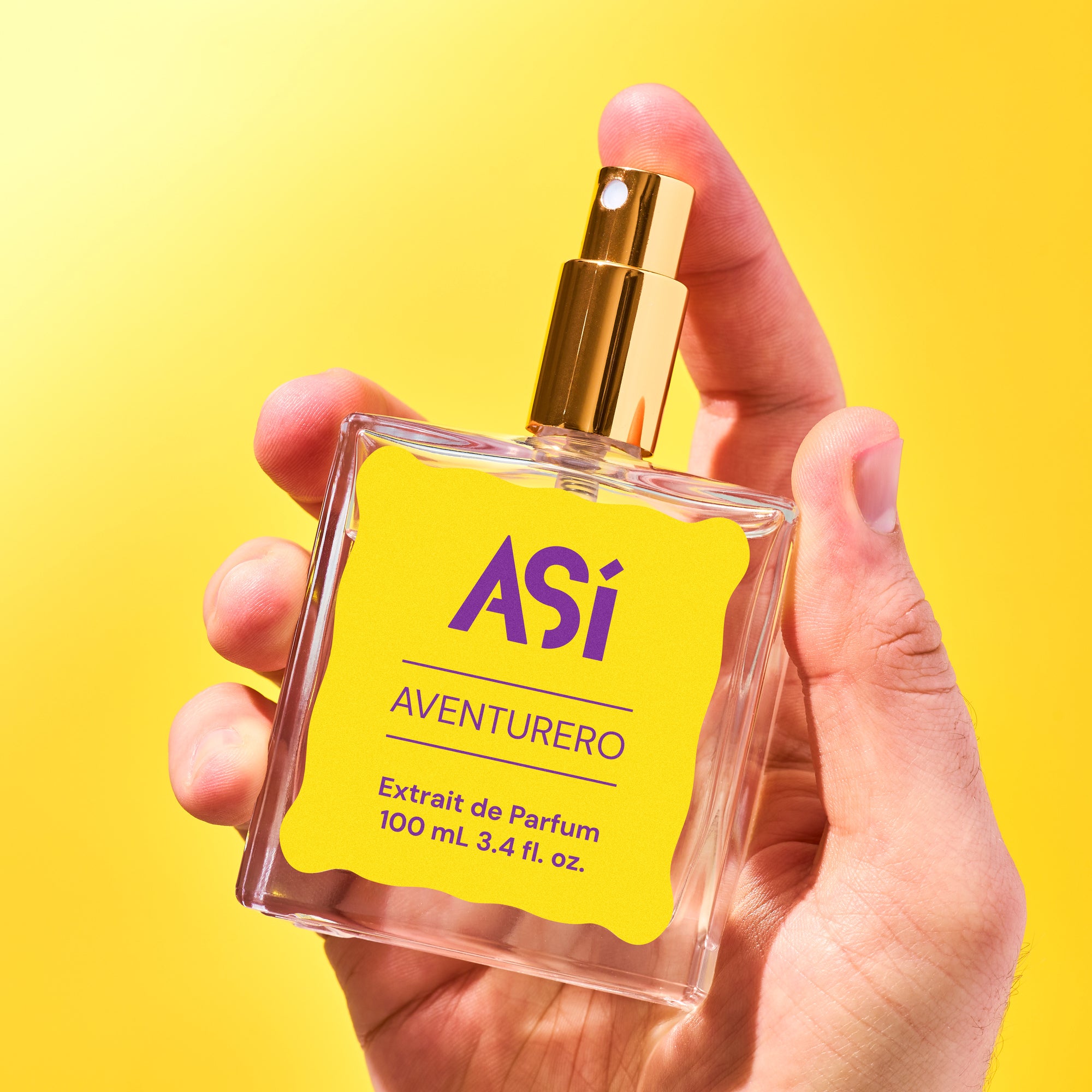 Así Aventurero perfume – lifestyle shot